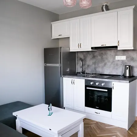 Seaside Garden Apartman *