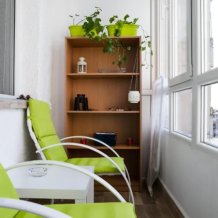 Seaside Garden Apartment