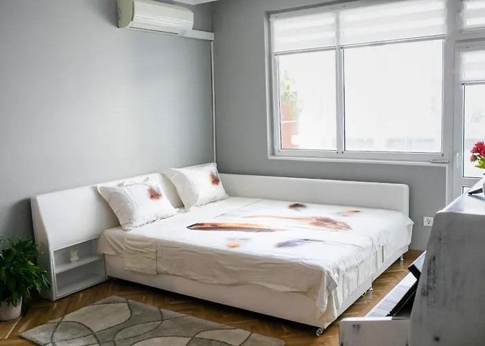 Seaside Garden Apartment Varna