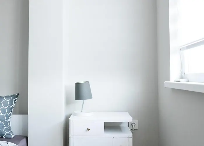 Seaside Garden Apartment *