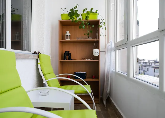 Seaside Garden Apartment